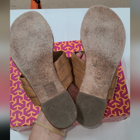 Tory Burch Designer Brown Tan Amanda Sandals Thong Flip Flop 6.5 - Picture 3 of 5